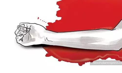 कर्नाटक में एक शख्स ने अपने 14 साल के बेटे की हत्या कर दी