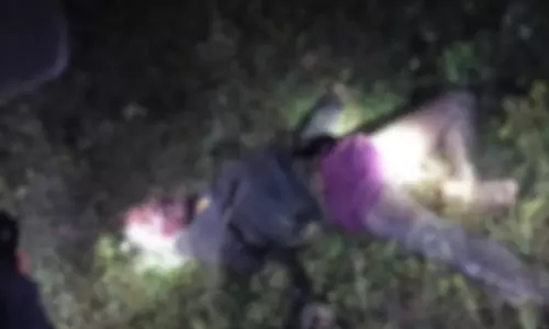 सो रहे दंपती को हाथियों में कुचला, पति की मौत