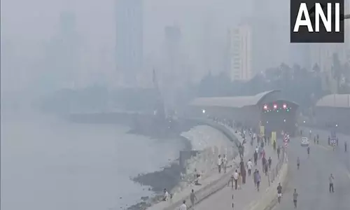 रविवार की सुबह Mumbai में कोहरा और धुंध छाई रही, AQI 179 पर पहुंचा