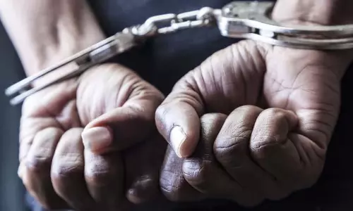 Police पर हमला कर फरार हुआ कुरुआ गिरोह का सदस्य गिरफ्तार Police पर हमला कर फरार हुआ कुरुआ गिरोह का सदस्य गिरफ्तार
