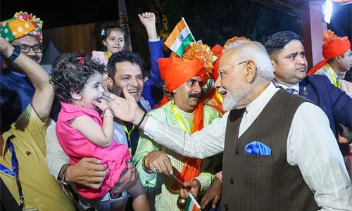 दिल को छूने वाला: नाइजीरिया में भारतीय प्रवासियों के भव्य स्वागत पर PM Modi