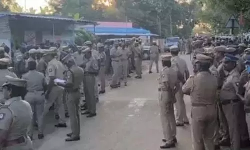 Madurai के पास सुबह-सुबह उत्साह: चिन्ना उटुप्पु में 1000 से ज्यादा पुलिस