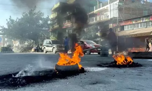 Manipur: भीड़ ने भाजपा नेताओं के घरों में की तोड़फोड़