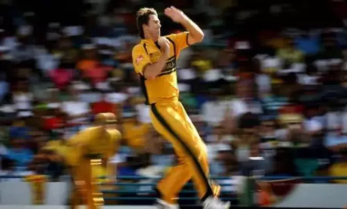 McGrath ने ऑस्ट्रेलिया से कोहली पर कड़ी कार्रवाई करने को कहा McGrath ने ऑस्ट्रेलिया से कोहली पर कड़ी कार्रवाई करने को कहा