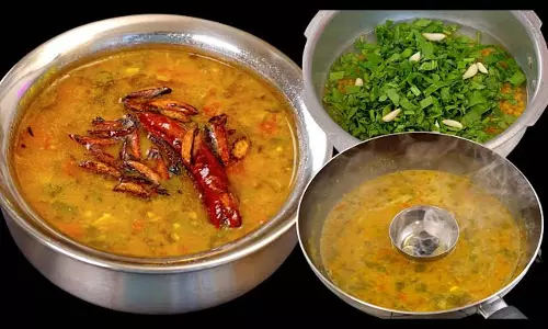 दोपहर के खाने में आप घर पर आसानी से ढाबा स्टाइल दाल पालक बना सकते