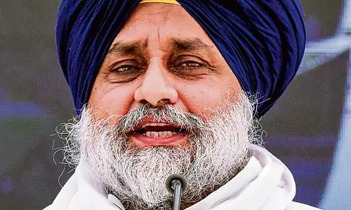 झटकों के बीच Sukhbir Badal ने शिअद अध्यक्ष पद से इस्तीफा दिया