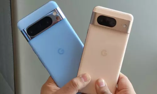 Google Pixel 8a पर मिल रहा हजारों रुपए का डिस्काउंट Google Pixel 8a पर मिल रहा हजारों रुपए का डिस्काउंट