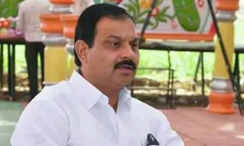 विधानसभा चुनाव में सत्ता बरकरार रखने के लिए जहां महागठबंधन कमर कस रहा विधानसभा चुनाव में सत्ता बरकरार रखने के लिए जहां महागठबंधन कमर कस रहा