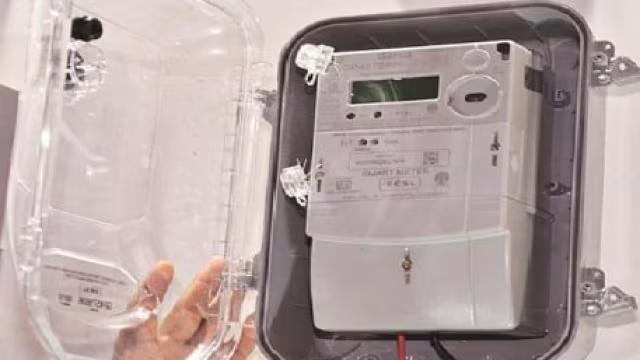 Adityapur के 35 हजार उपभोक्ताओं के घर के बाहर दिसंबर से स्मार्ट मीटर लगेंगे, सर्वे शुरू Adityapur के 35 हजार उपभोक्ताओं के घर के बाहर दिसंबर से स्मार्ट मीटर लगेंगे, सर्वे शुरू