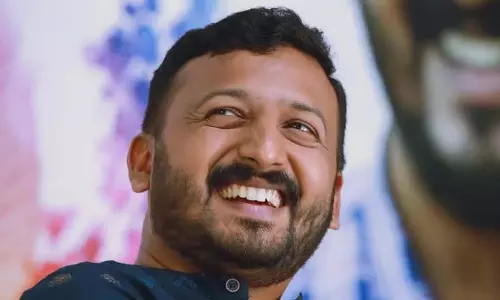 सरीन और संदीप वारियर के बीच का अंतर हाथी और चूहे जैसा: आम के पेड़ पर Rahul सरीन और संदीप वारियर के बीच का अंतर हाथी और चूहे जैसा: आम के पेड़ पर Rahul