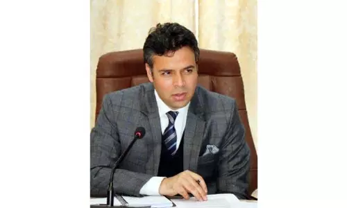 DC Srinagar ने जिला सड़क सुरक्षा समिति की बैठक की अध्यक्षता की