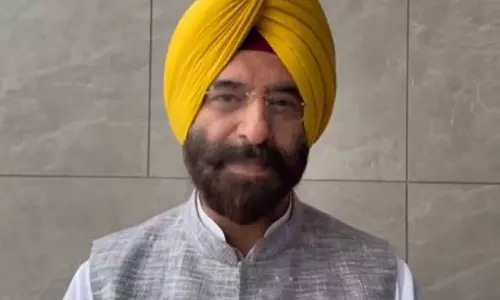 आप डूबती नाव है: BJP नेताओं ने अरविंद केजरीवाल पर हमला बोला आप डूबती नाव है: BJP नेताओं ने अरविंद केजरीवाल पर हमला बोला