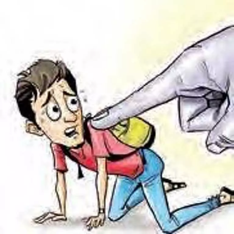 स्वास्थ्य मंत्री ने Khammam मेडिकल कॉलेज में रैगिंग की जांच के आदेश दिए स्वास्थ्य मंत्री ने Khammam मेडिकल कॉलेज में रैगिंग की जांच के आदेश दिए