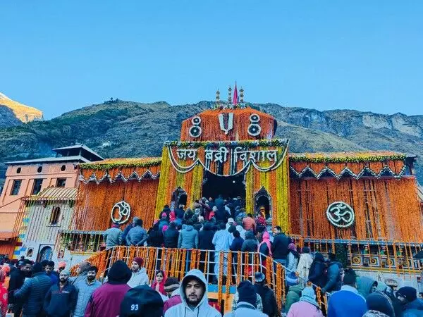 Badrinath Dham के देवताओं ने शीतकालीन प्रवास शुरू किया, पांडुकेश्वर और जोशीमठ में पूजा जारी रहेगी