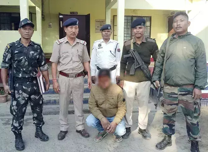 हथियार चोरी के मामले में फरार आरोपी Arrested