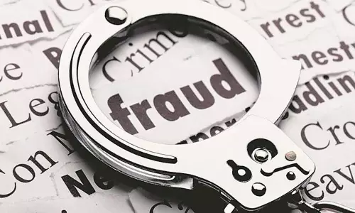 Haryana: कुरुक्षेत्र निवासियों को धोखा देने के आरोप में तीन लोगों पर मामला दर्ज Haryana: कुरुक्षेत्र निवासियों को धोखा देने के आरोप में तीन लोगों पर मामला दर्ज