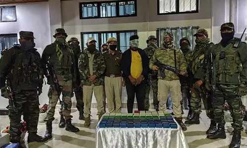 Manipur में 2.31 करोड़ रुपये की 578 ग्राम हेरोइन जब्त की Manipur में 2.31 करोड़ रुपये की 578 ग्राम हेरोइन जब्त की