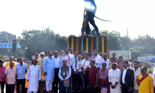 बिरसा मुंडा स्मारक एक गैर-शुरुआतकर्ता
