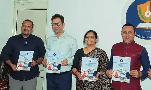 Haryana : कैम्पस नोट्स अभिनेता ने छात्रों से बातचीत की