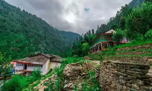 Uttrakhand: भूतहा गांव की 80 वर्षीय महिला एक अप्रत्याशित फिल्म की नायिका