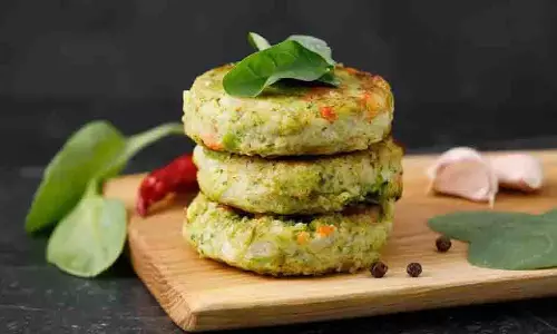 Mushroom Galouti Kebab: इस रेसिपी से बनने वाले मशरूम गलौटी कबाब