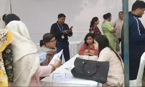 Noida: डायबिटिक फोरम ने लगाया मेगा स्वास्थ्य मेला