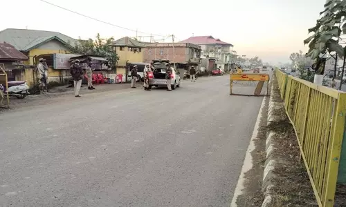 Manipur: सुरक्षा बलों के साथ झड़प के दौरान गोलीबारी में एक प्रदर्शनकारी की मौत