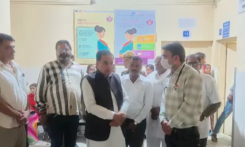 Jaipur: संसदीय कार्य मंत्री ने सालावास उप जिला अस्पताल का किया औचक निरीक्षण