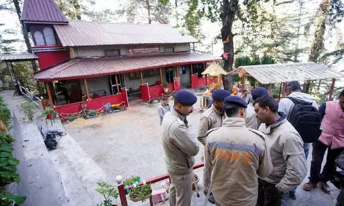 शिमला में आश्रम को लेकर झड़प में 7 लोग घायल, दो FIR दर्ज