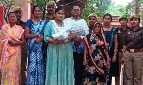 Jaunpur: एक नानी ने नाती को तीन लाख में बेचा