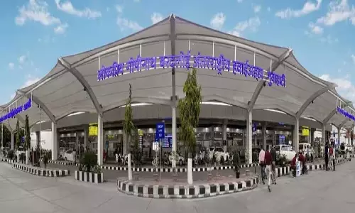 Assam : गुवाहाटी हवाई अड्डे पर 10 दिनों में 1.74 लाख यात्री आए Assam : गुवाहाटी हवाई अड्डे पर 10 दिनों में 1.74 लाख यात्री आए