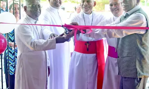 GOA: पुनर्निर्मित सेंट जॉन ऑफ गॉड चर्च और आस-पास की संरचना को आर्कबिशप द्वारा आशीर्वाद दिया GOA: पुनर्निर्मित सेंट जॉन ऑफ गॉड चर्च और आस-पास की संरचना को आर्कबिशप द्वारा आशीर्वाद दिया