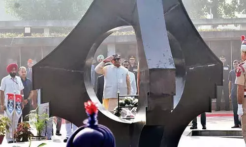 Punjab के राज्यपाल गुलाब चंद कटारिया ने शहीदों को श्रद्धांजलि दी