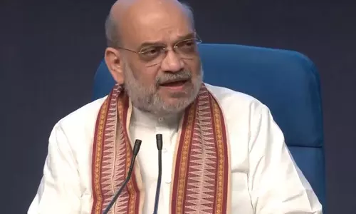 अमित शाह ने Manipur में जारी तनाव के बीच सुरक्षा की गहन समीक्षा की अमित शाह ने Manipur में जारी तनाव के बीच सुरक्षा की गहन समीक्षा की