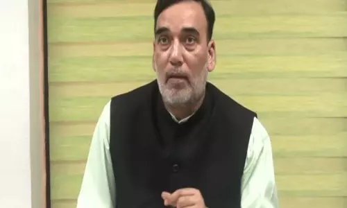 Delhi सरकार ने उत्तर भारत में बढ़ते प्रदूषण को लेकर केंद्र से आपातकालीन कदम उठाने की मांग की Delhi सरकार ने उत्तर भारत में बढ़ते प्रदूषण को लेकर केंद्र से आपातकालीन कदम उठाने की मांग की