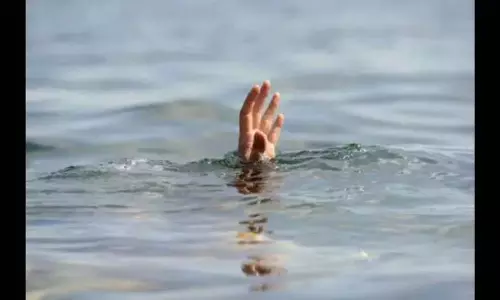 Goa: समुद्र से बचाए गए 15 लोगों में गर्भवती रूसी पर्यटक भी शामिल Goa: समुद्र से बचाए गए 15 लोगों में गर्भवती रूसी पर्यटक भी शामिल