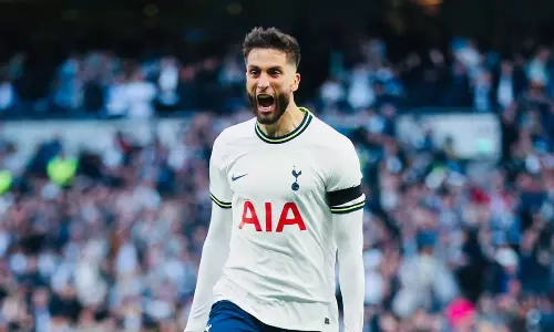 Tottenham मिडफील्डर रोड्रिगो बेंटानकुर पर नस्लीय टिप्पणी के कारण 7 मैचों का प्रतिबंध Tottenham मिडफील्डर रोड्रिगो बेंटानकुर पर नस्लीय टिप्पणी के कारण 7 मैचों का प्रतिबंध