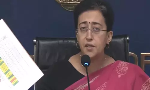 दिल्ली के CM ने की घोषणा, कक्षा 10वीं और 12वीं के लिए भौतिक कक्षाएं निलंबित दिल्ली के CM ने की घोषणा, कक्षा 10वीं और 12वीं के लिए भौतिक कक्षाएं निलंबित