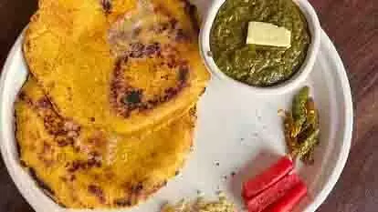 Saag-Makke Ki Roti Recipe:सरसों साग-मक्के की रोटी का विंटर में उठाएं लुत्फ