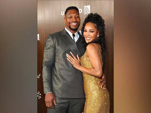 Jonathan Majors, Megan Good ने लॉस एंजिल्स में एक कार्यक्रम में सगाई की घोषणा की