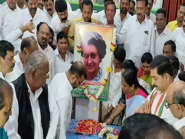 कांग्रेस नेता हनुमंत राव ने Indira Gandhi की 107वीं जयंती मनाई