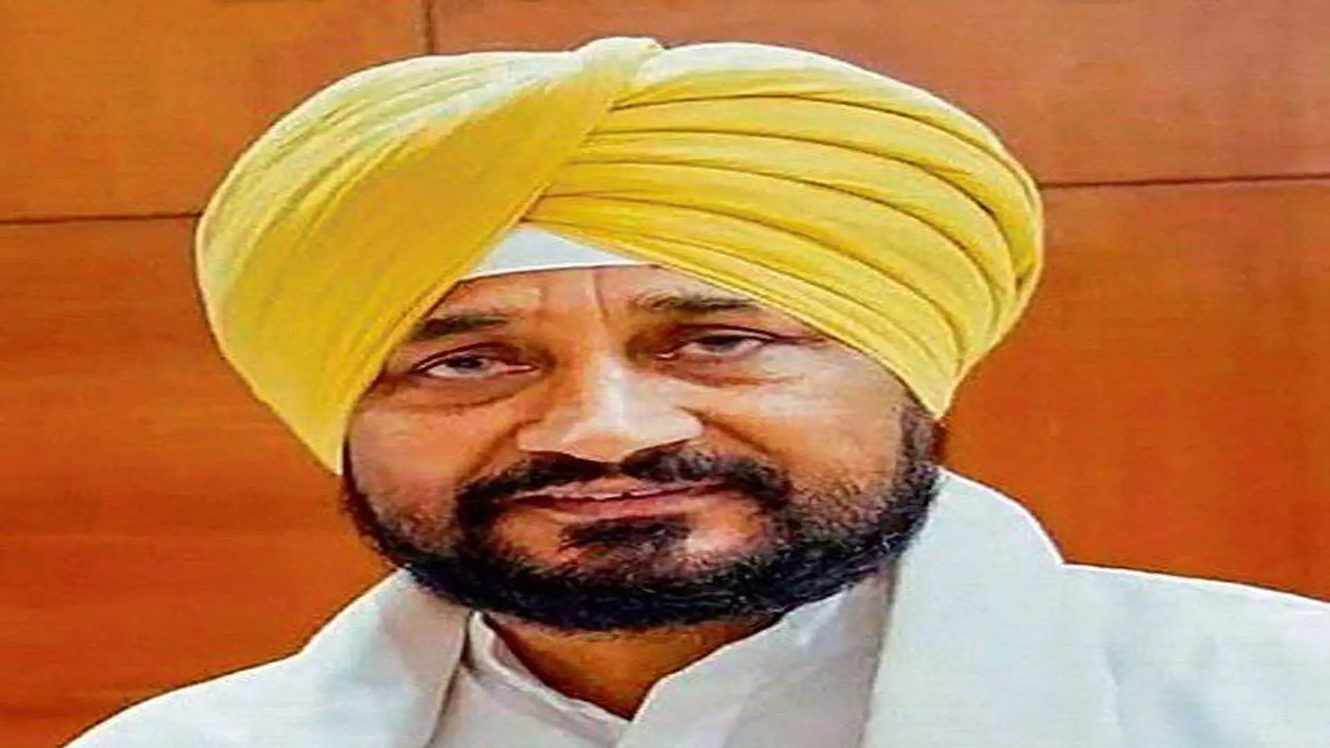 Punjab: महिलाओं के खिलाफ अपमानजनक टिप्पणी के लिए कांग्रेस सांसद चन्नी ने मांगी माफी