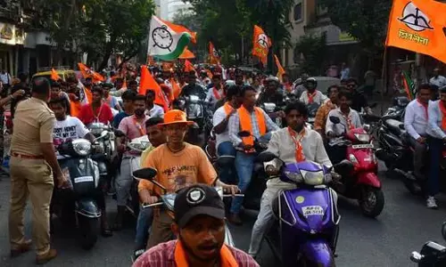 Mumbai : प्रचार के आखिरी दिन खूब हुए रोड शो