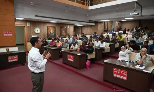 कर्मचारी महासंघ का चुनाव जल्द कर्मचारी महासंघ का चुनाव जल्द