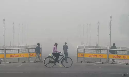 Poisonous air: दिल्ली में दसवीं और बारहवीं की कक्षाएं भी ऑनलाइन Poisonous air: दिल्ली में दसवीं और बारहवीं की कक्षाएं भी ऑनलाइन