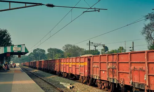 नये रेलवे फ्रेट कॉरिडोर पर माल यातायात दोगुना हुआ