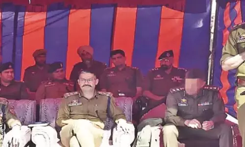 J&K: एडीजीपी ने पुंछ में सुरक्षा स्थिति की समीक्षा की J&K: एडीजीपी ने पुंछ में सुरक्षा स्थिति की समीक्षा की