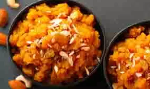 Recipe: घर पर आसानी से बनाएं शादी वाला मूंग दाल का हलवा Recipe: घर पर आसानी से बनाएं शादी वाला मूंग दाल का हलवा