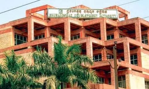 सरकारी भूमि अतिक्रमण को लेकर Odisha आश्रम पर छापा सरकारी भूमि अतिक्रमण को लेकर Odisha आश्रम पर छापा
