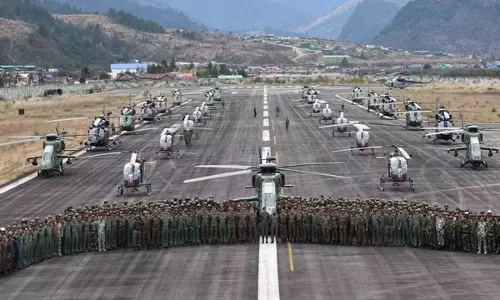 Indian Army, नौसेना और वायु सेना ने पूर्वी प्रहार अभ्यास किया और युद्ध कौशल का प्रदर्शन किया